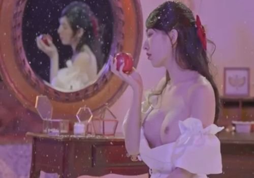 anh sex dong Địt lần đầu tiên với Bạch Tuyết